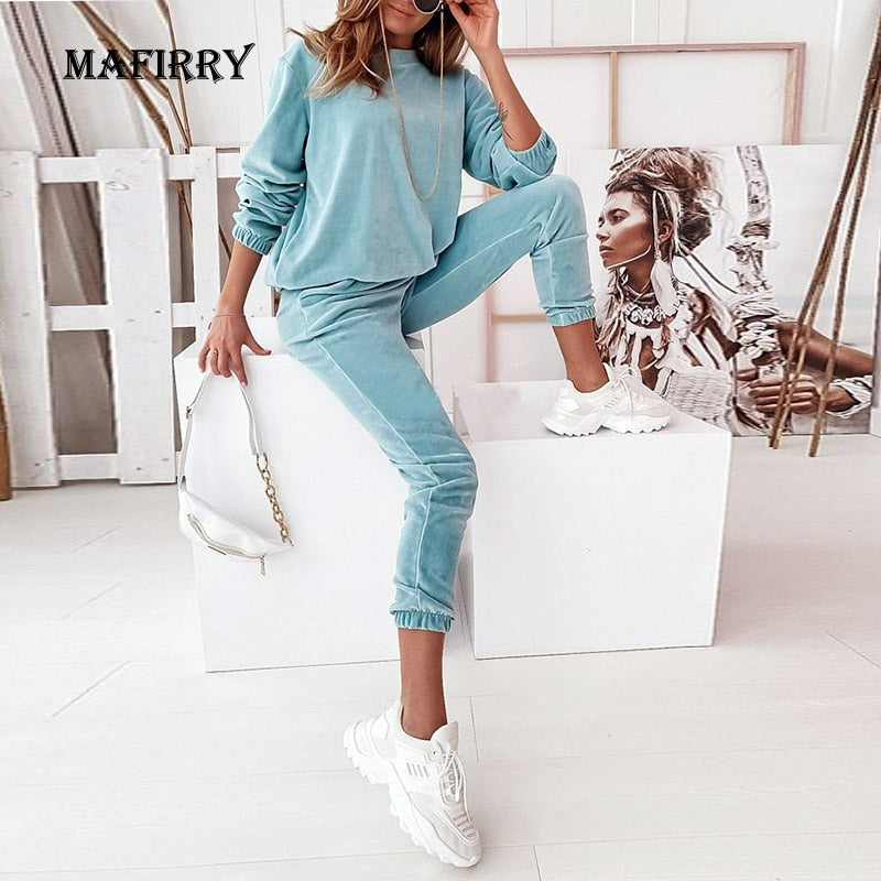 Women Solid O-Neck Long Sleeve Full Pant Suits Velvet Casual Pocket Ladies Sets Loose Loungewear 2 Nique's Creation